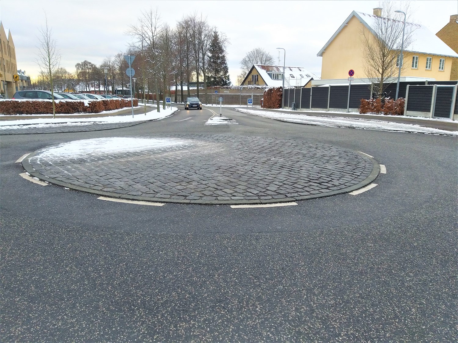 Adgangsvej og rundkørsel til sundhedshus — billede 3