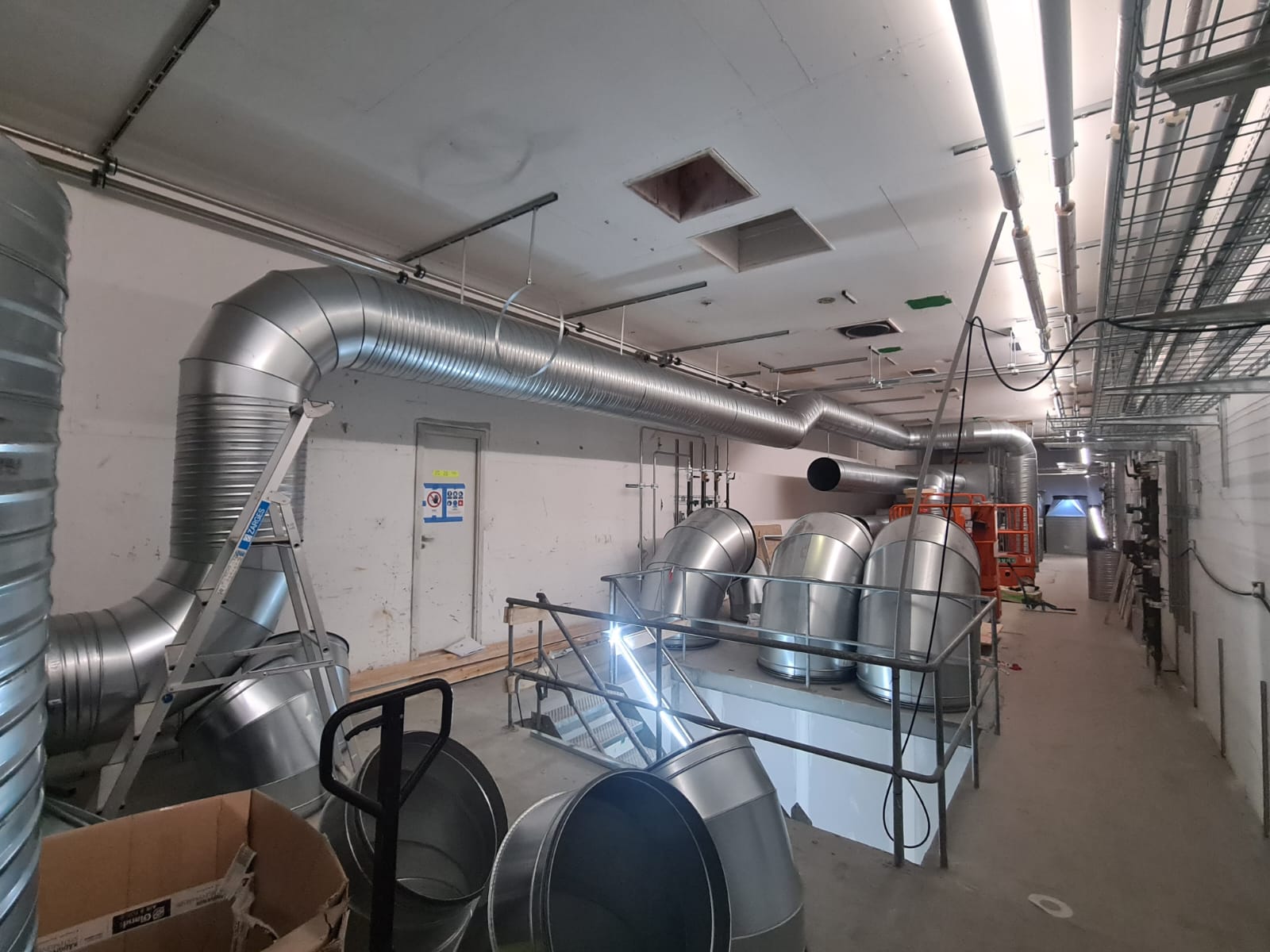Køge Kyst — grovmontage af ventilation